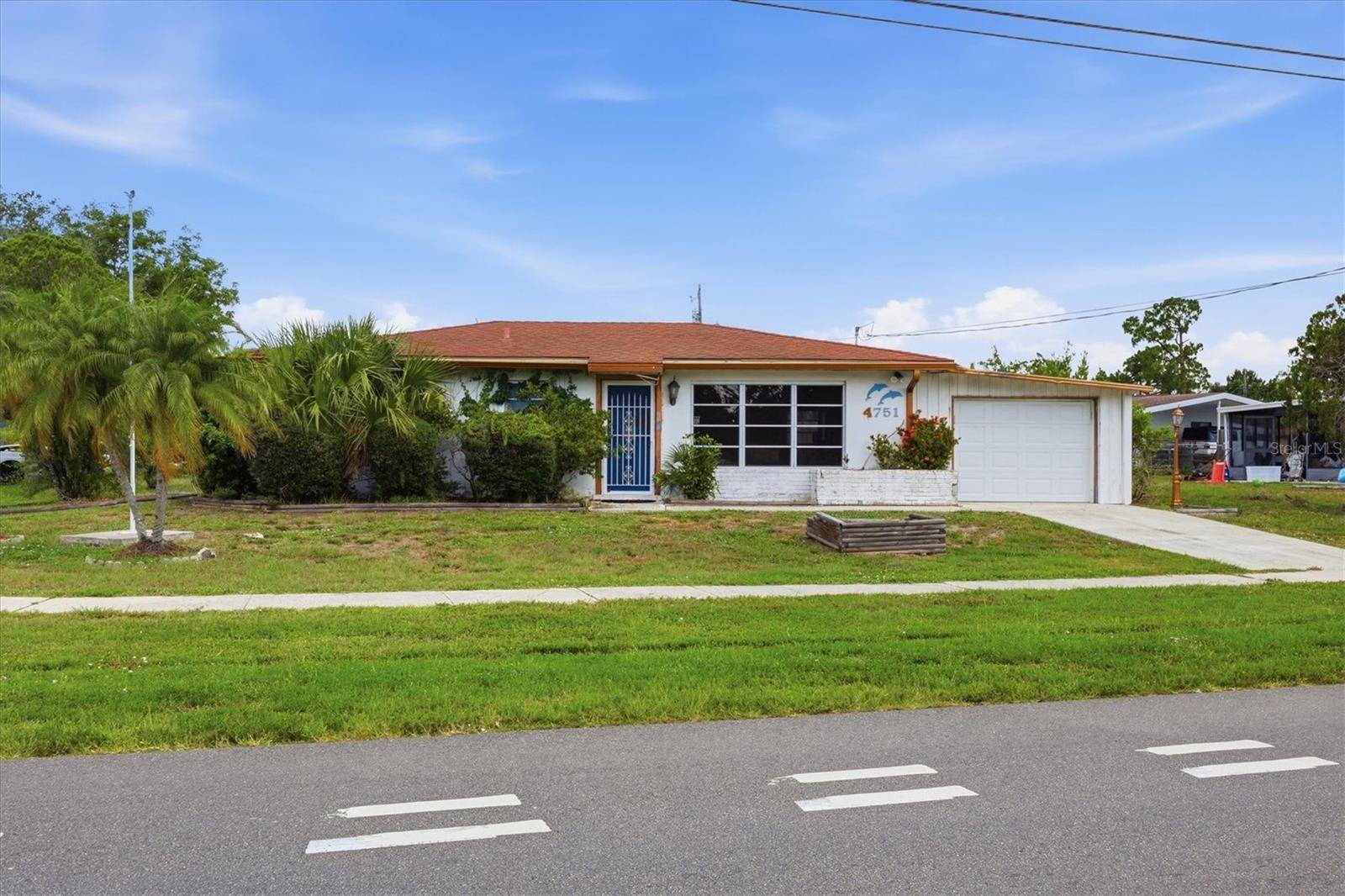 4751 S BISCAYNE DR, North Port, FL 34287