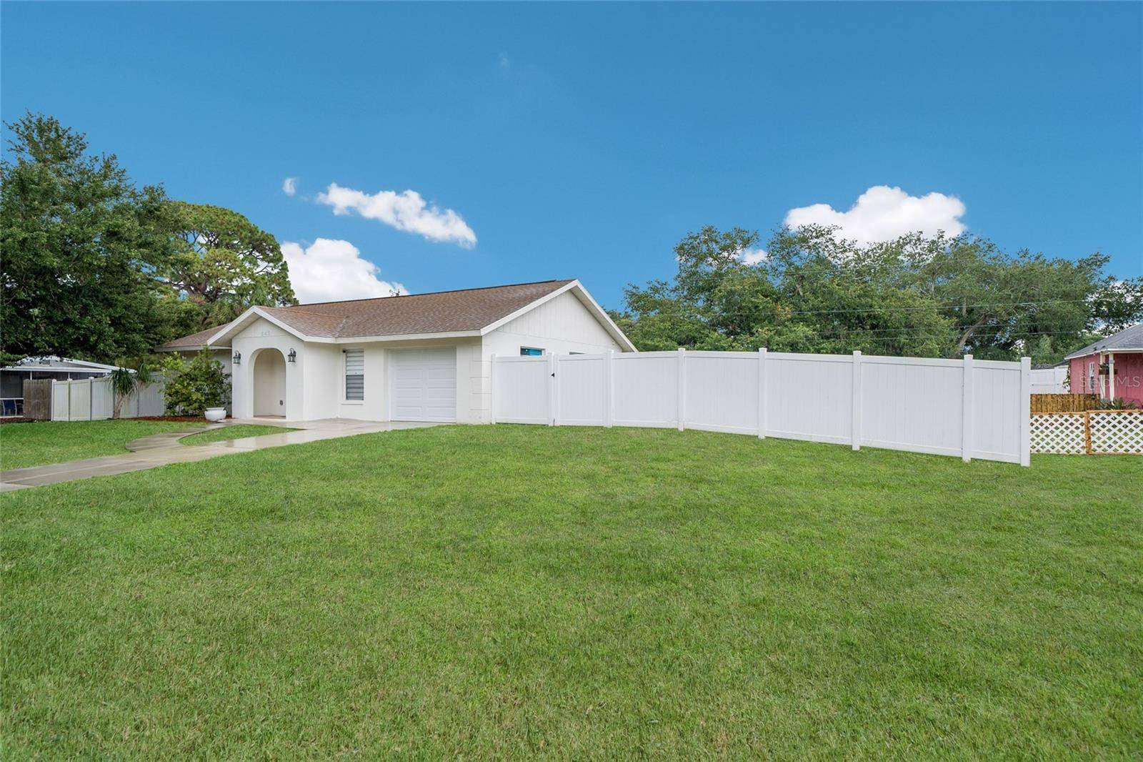 643 MOBILE RD, Venice, FL 34293