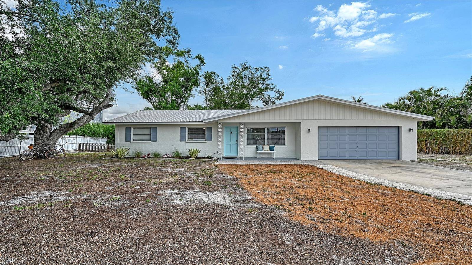 2103 LUSITANIA DR, Sarasota, FL 34231