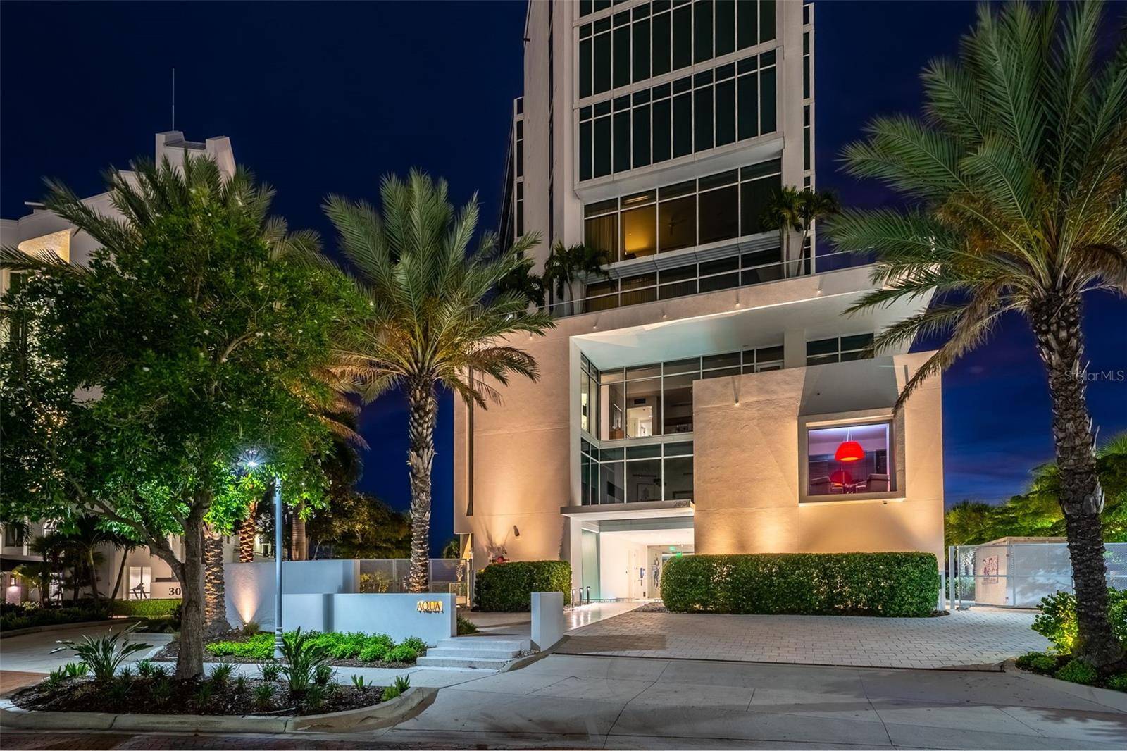 280 GOLDEN GATE PT #300, Sarasota, FL 34236