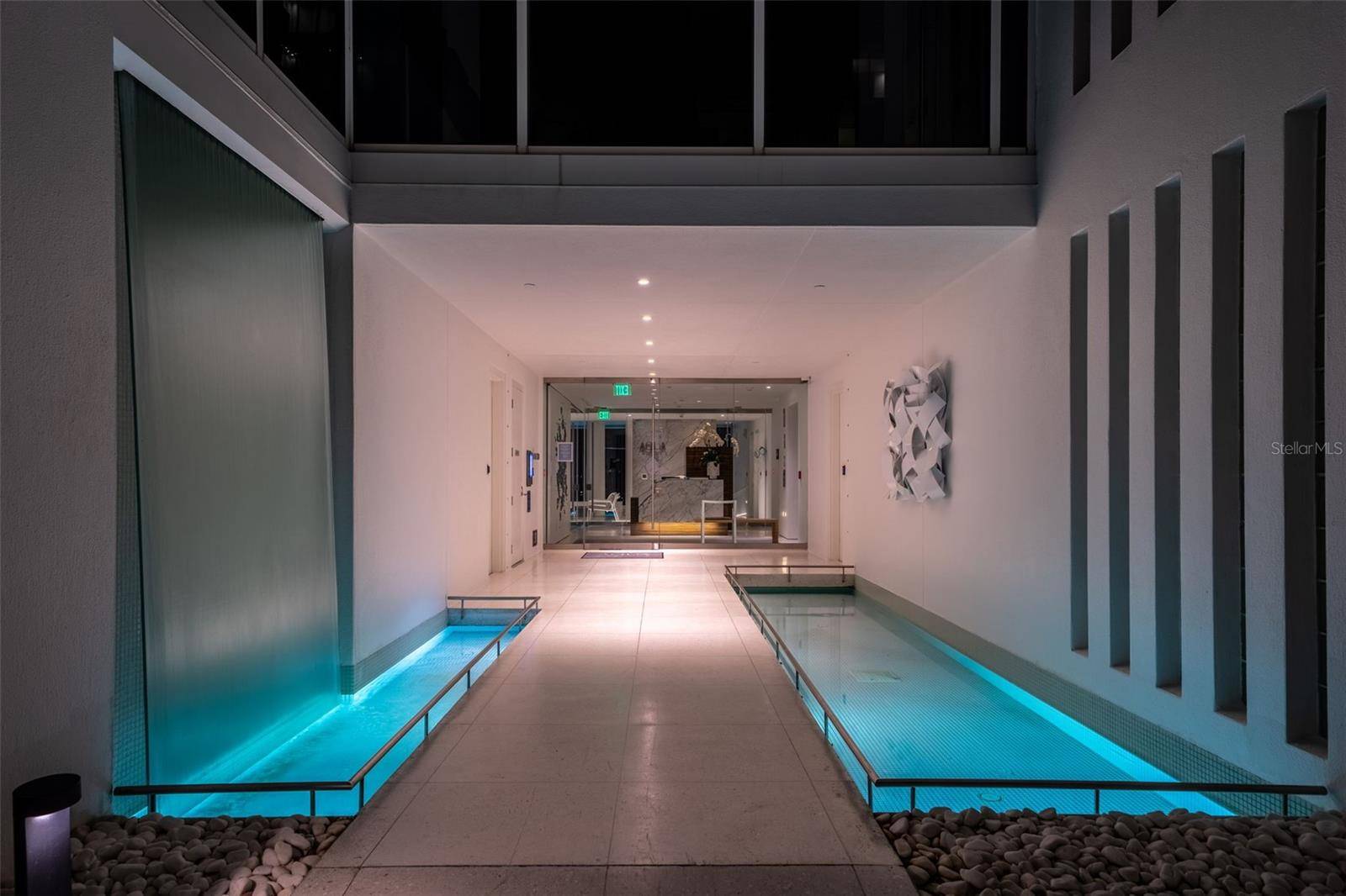 280 GOLDEN GATE PT #300, Sarasota, FL 34236