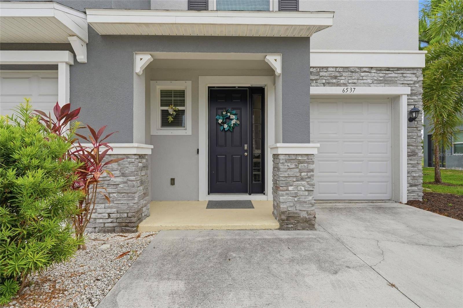 6537 SERENITY FALL LN, Sarasota, FL 34240