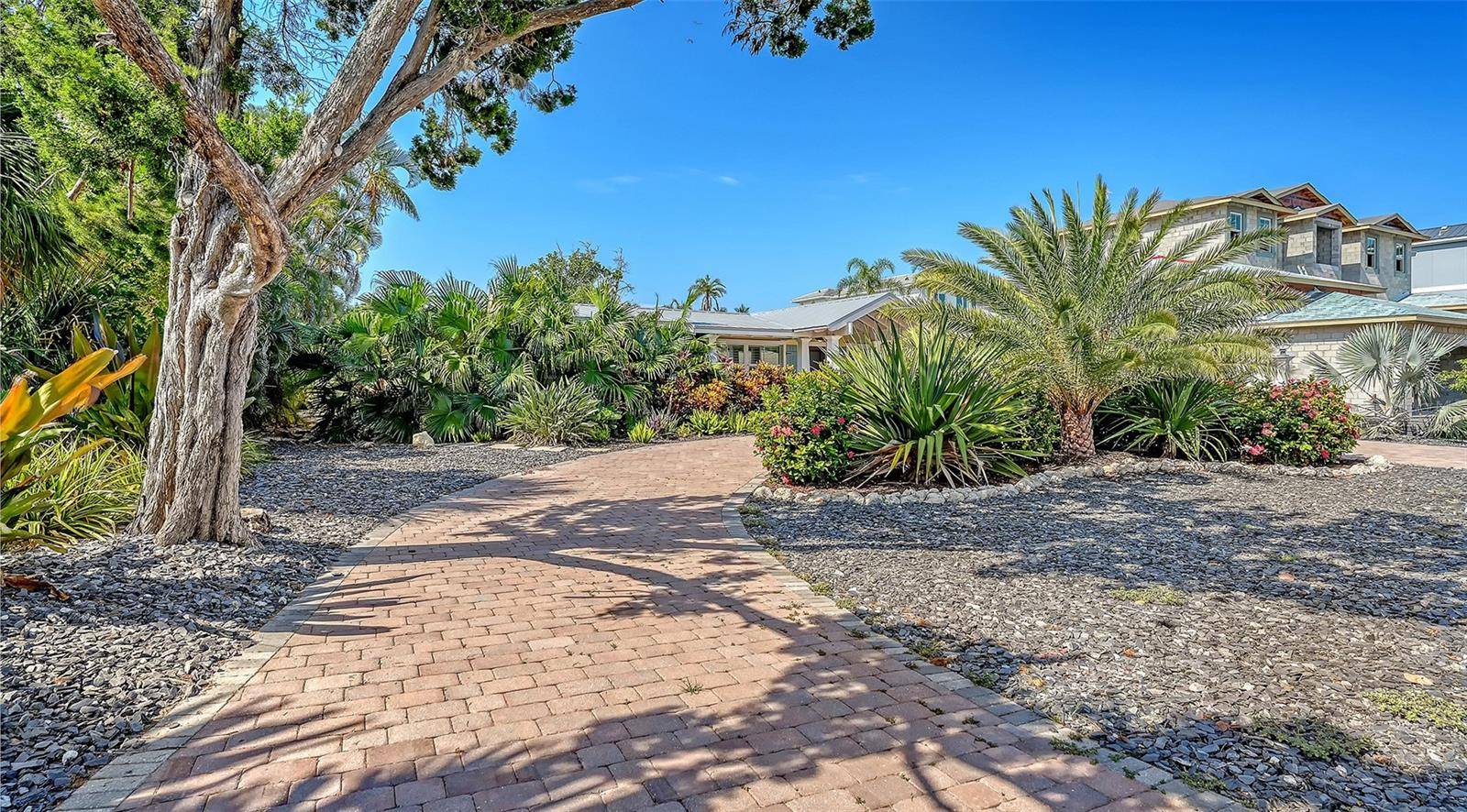 602 BUTTONWOOD DR, Longboat Key, FL 34228