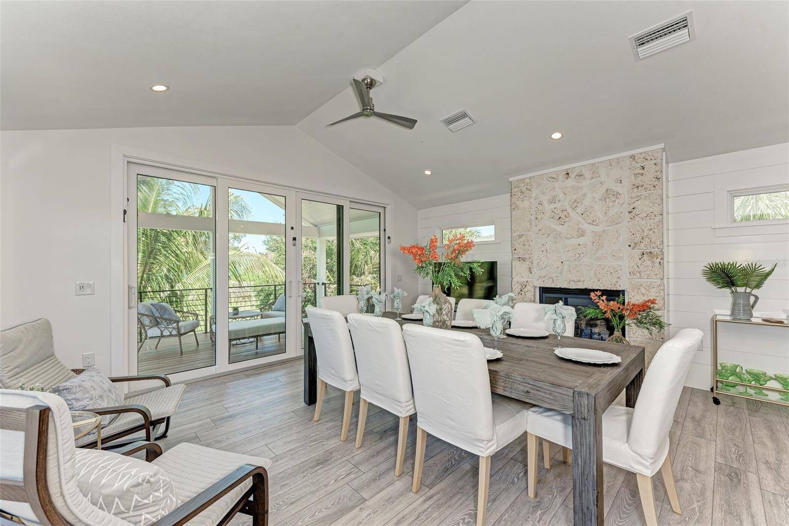 256 GLADIOLUS ST, Anna Maria, FL 34216