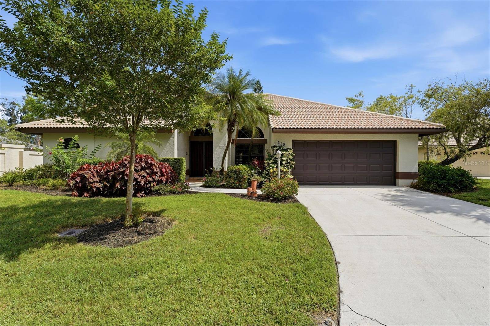 215 CARRIAGE HOUSE LN #215, Nokomis, FL 34275