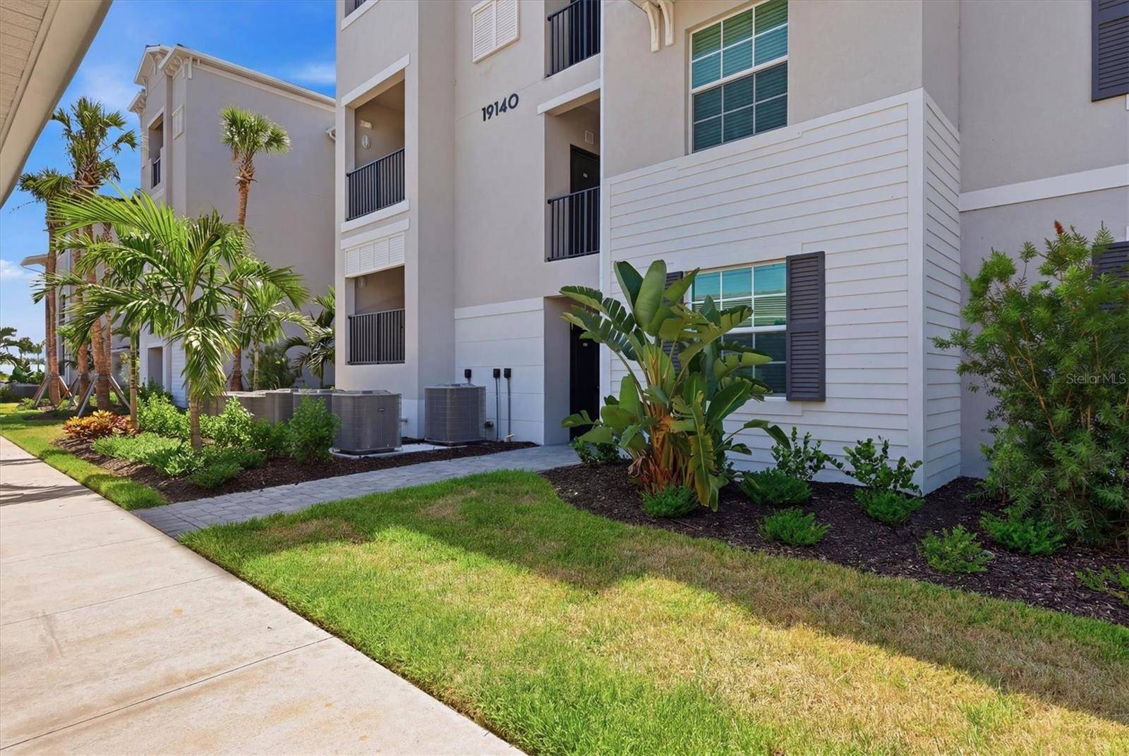19140 SCALLOP LOOP #108, Lakewood Ranch, FL 34211