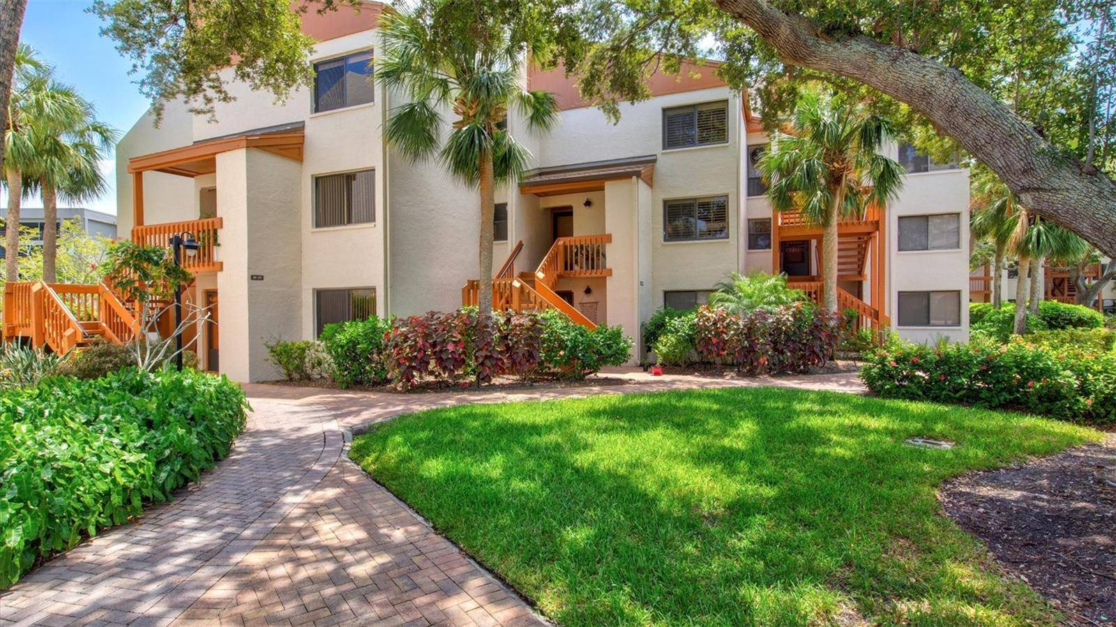 1700 COVE II PL #310, Sarasota, FL 34242