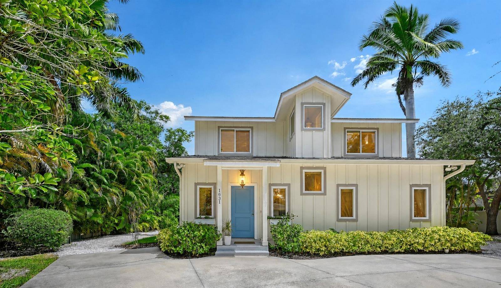 1631 WORRINGTON ST, Sarasota, FL 34231