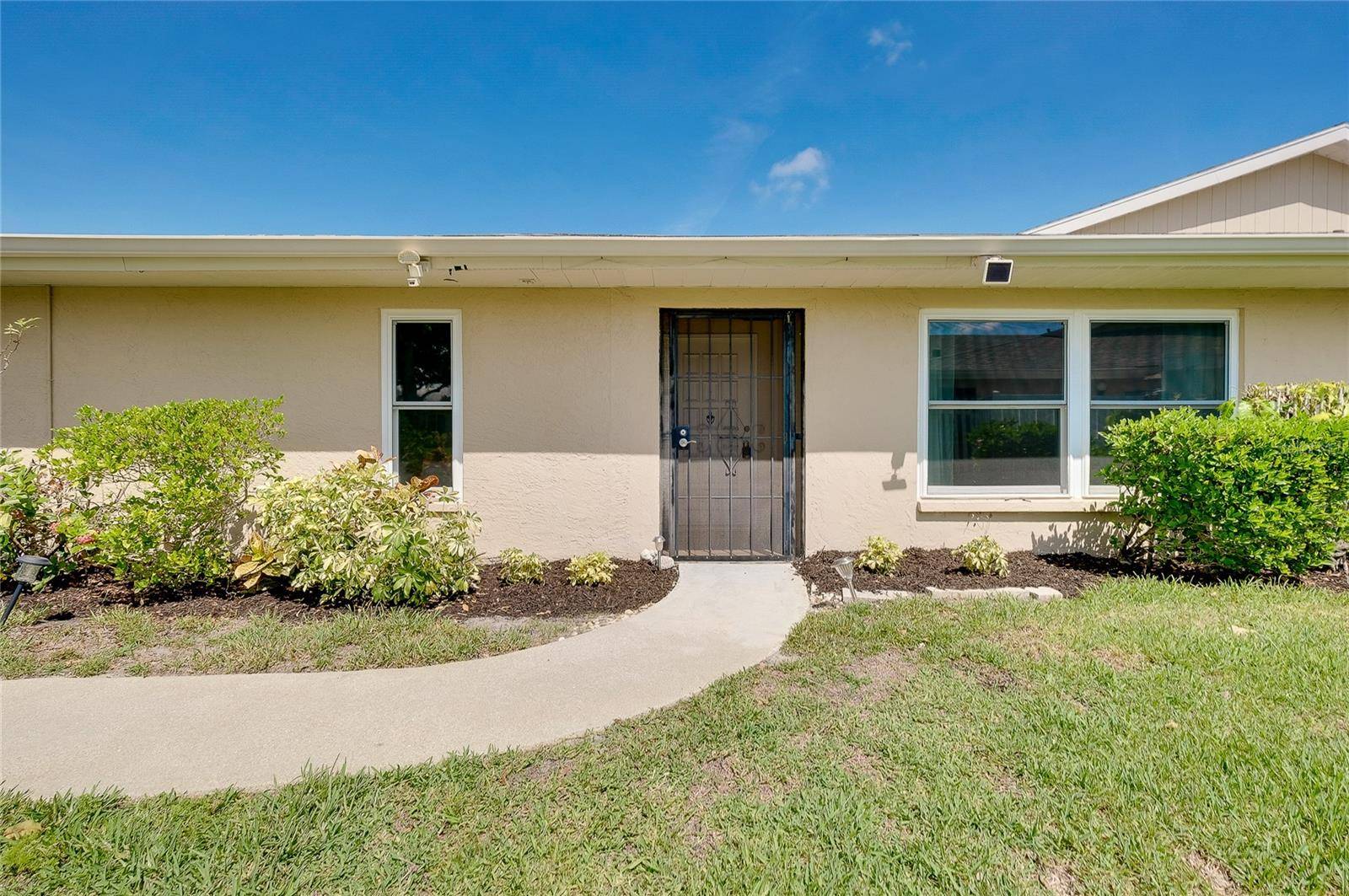 5617 EVERGREEN DR #27, Sarasota, FL 34233