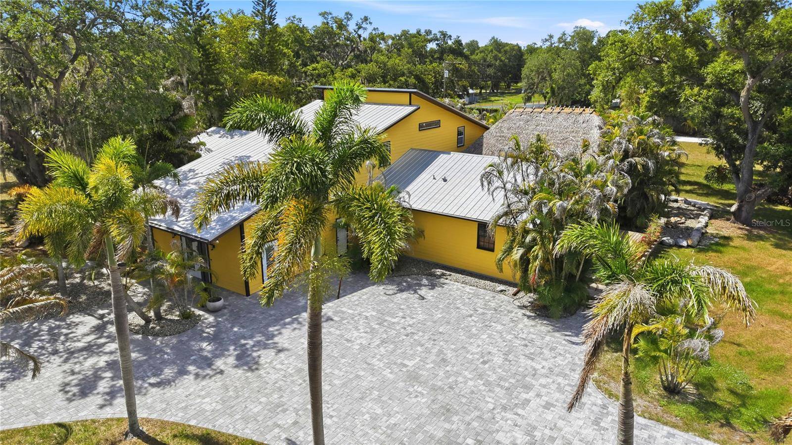 3348 ALAMO LN, Sarasota, FL 34235
