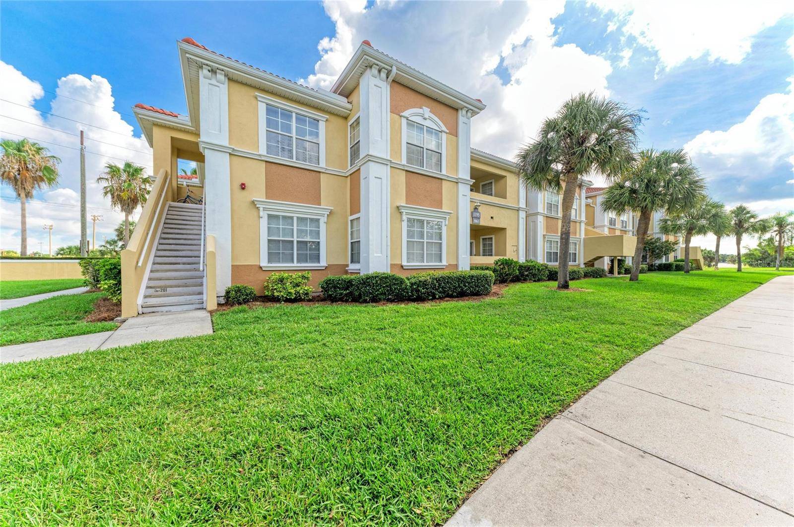 1195 VILLAGIO CIR #101, Sarasota, FL 34237