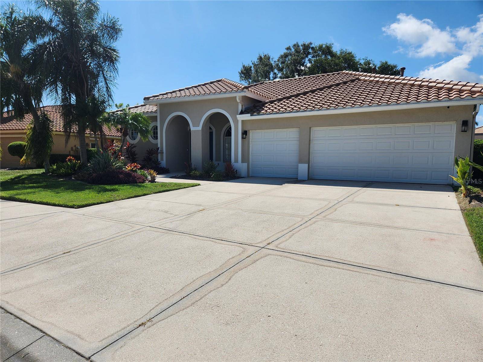 5274 FAR OAK CIR, Sarasota, FL 34238