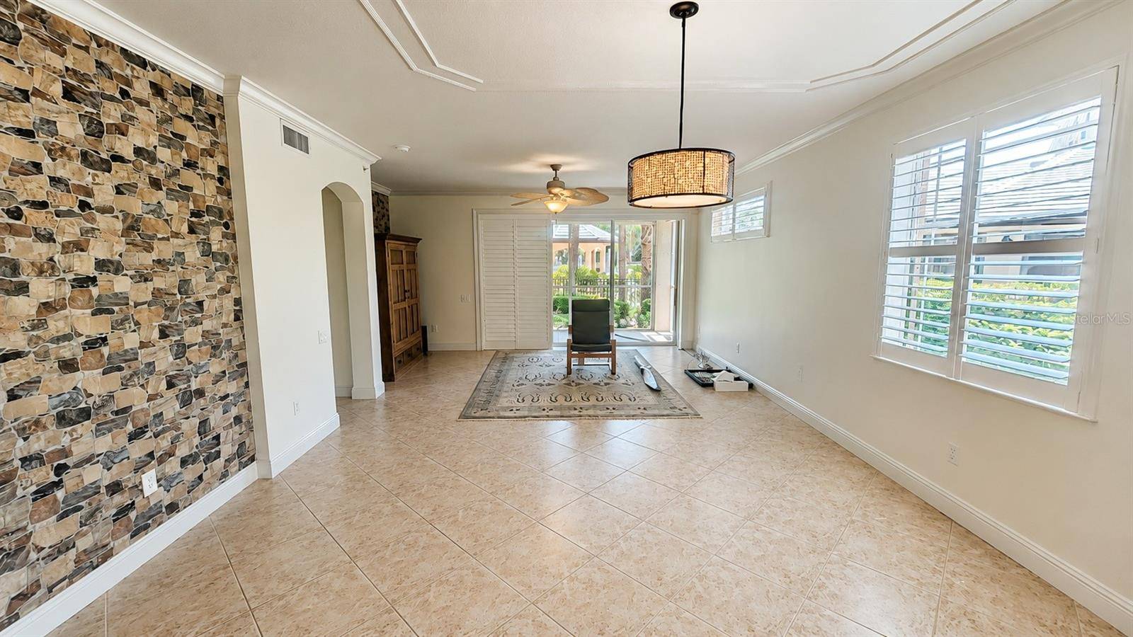 6552 MOORINGS POINT CIR #102, Lakewood Ranch, FL 34202