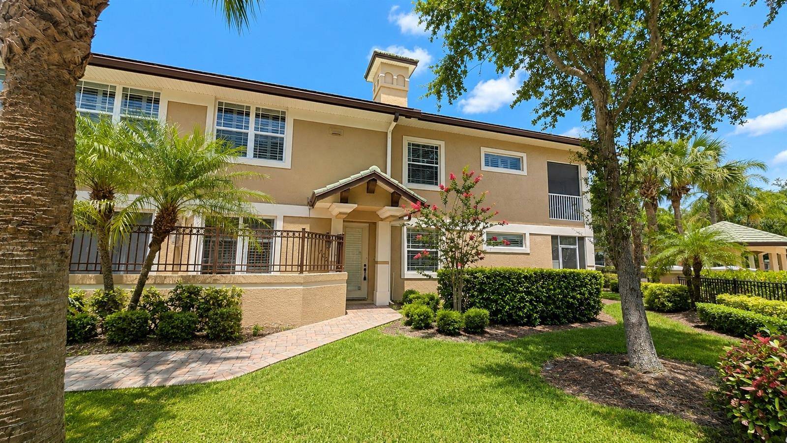 6552 MOORINGS POINT CIR #102, Lakewood Ranch, FL 34202