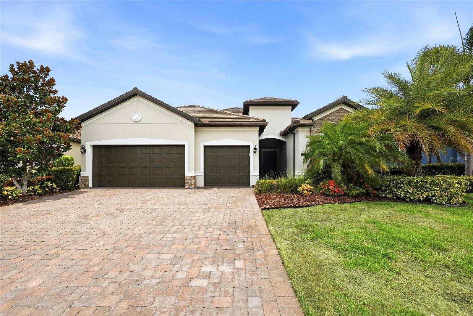 12021 PERENNIAL PL, Lakewood Ranch, FL 34211