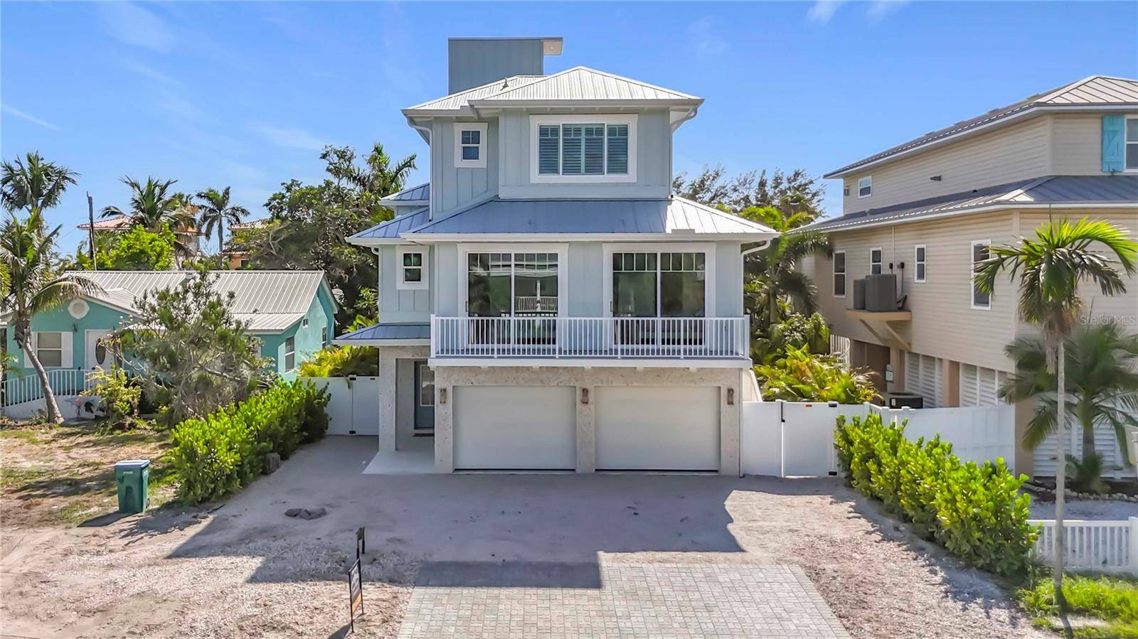 2918 GULF DR, Bradenton Beach, FL 34217