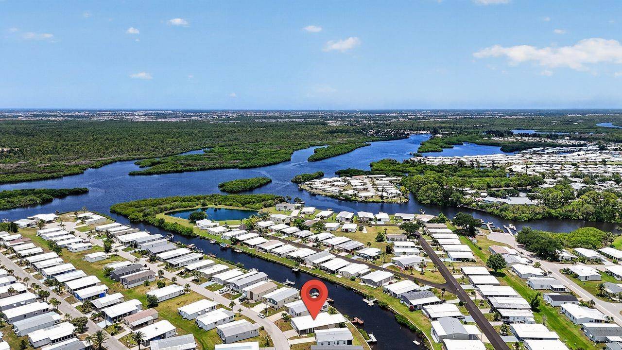 654 BLACKBURN BLVD, North Port, FL 34287
