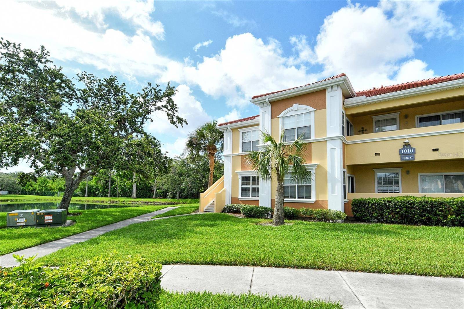 1010 VILLAGIO CIR #201, Sarasota, FL 34237