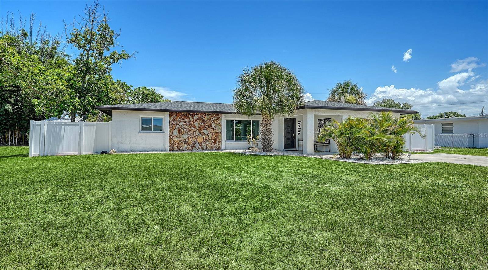 1302 MANGO AVE, Venice, FL 34285