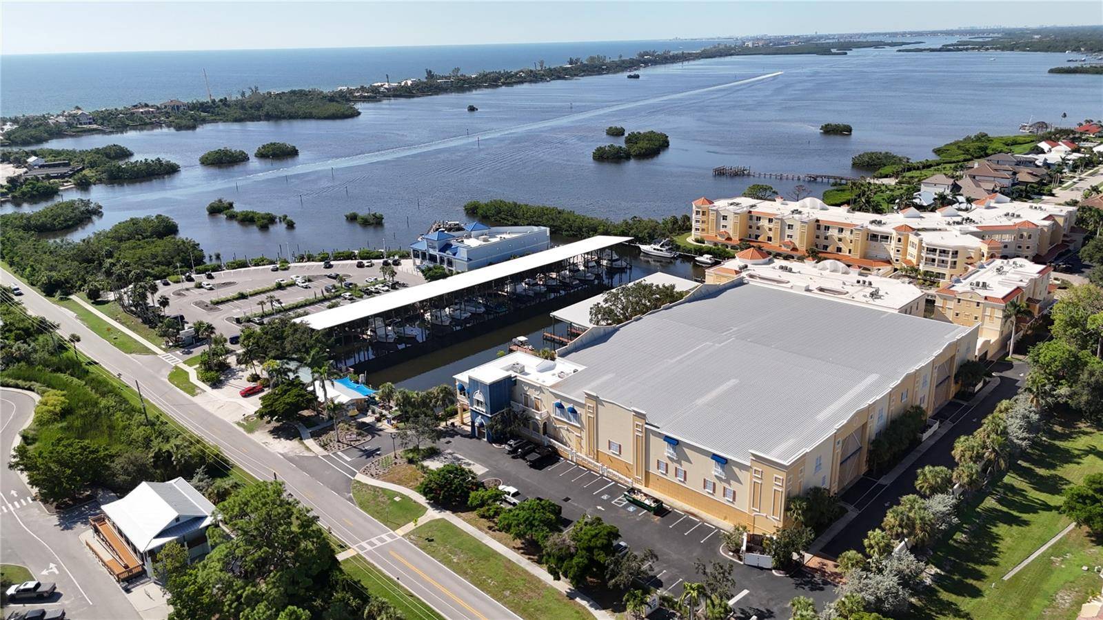 570 BLACKBURN POINT RD #23, Osprey, FL 34229