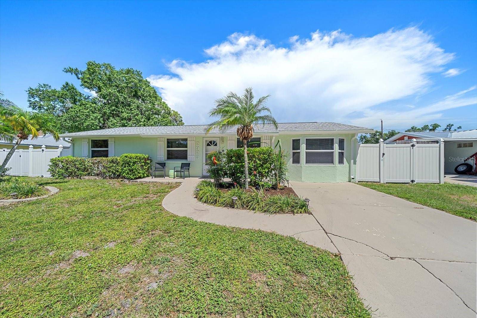 2923 LINWOOD DR, Sarasota, FL 34232