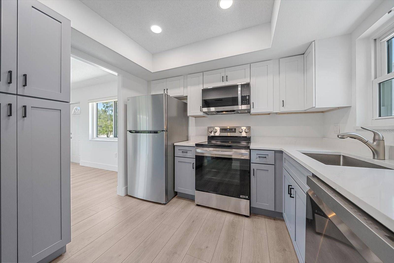 3818 ROXANE BLVD #157, Sarasota, FL 34235