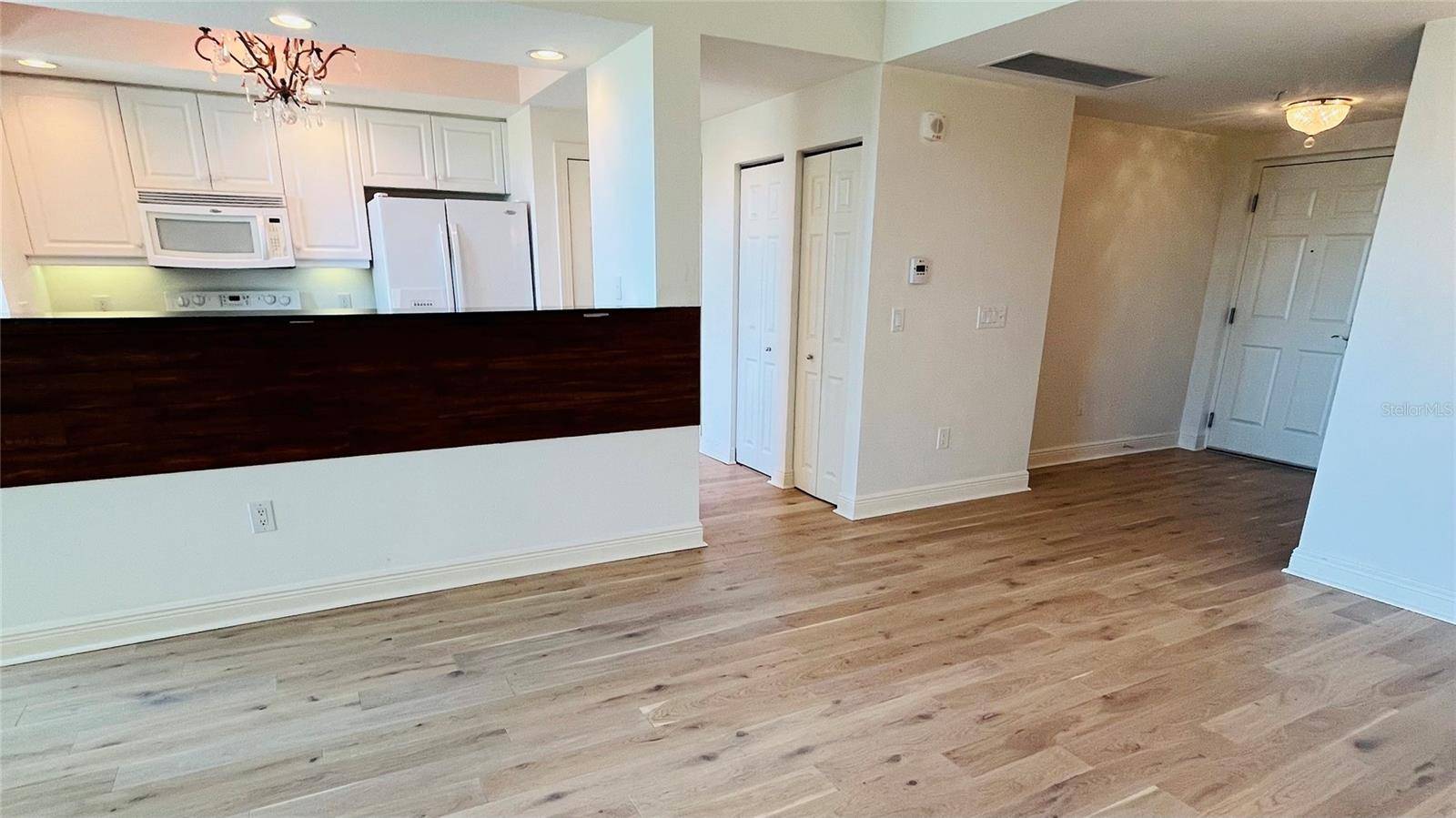 800 N TAMIAMI TRL #205, Sarasota, FL 34236