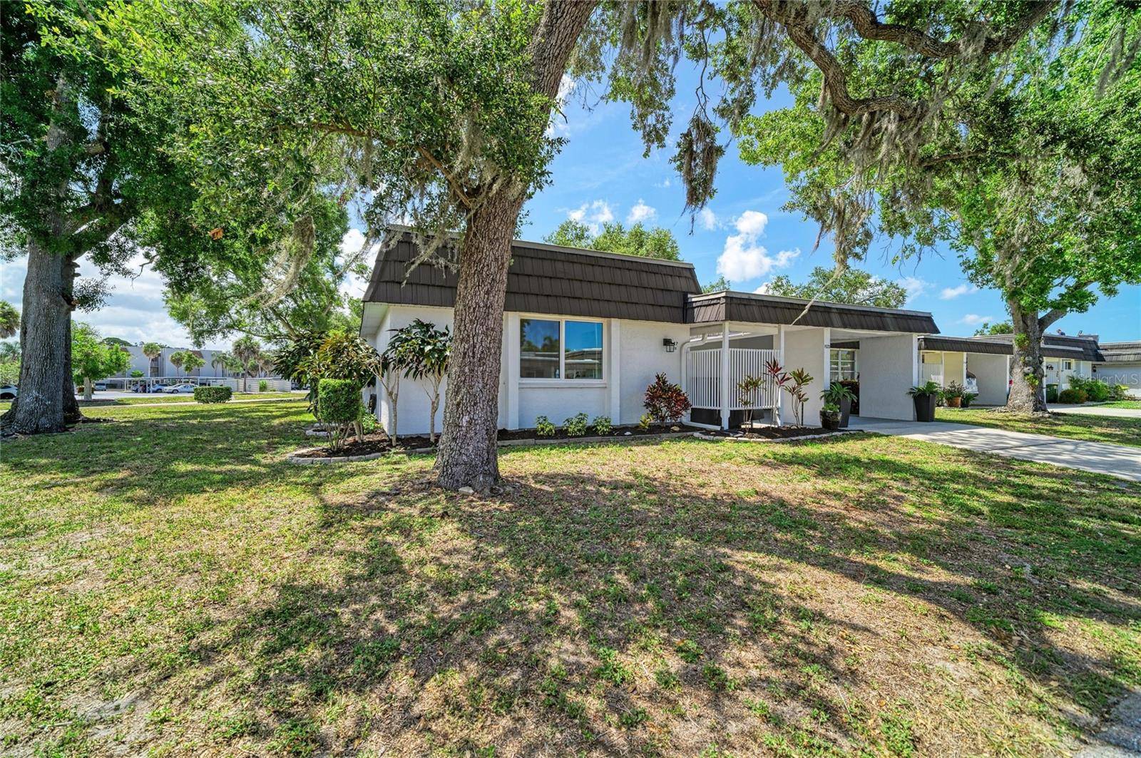 1520 LAKESIDE WAY #147, Sarasota, FL 34232