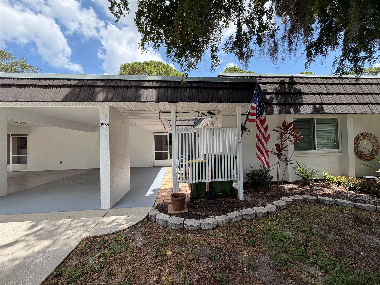 3935 PANOLA LN #183, Sarasota, FL 34232