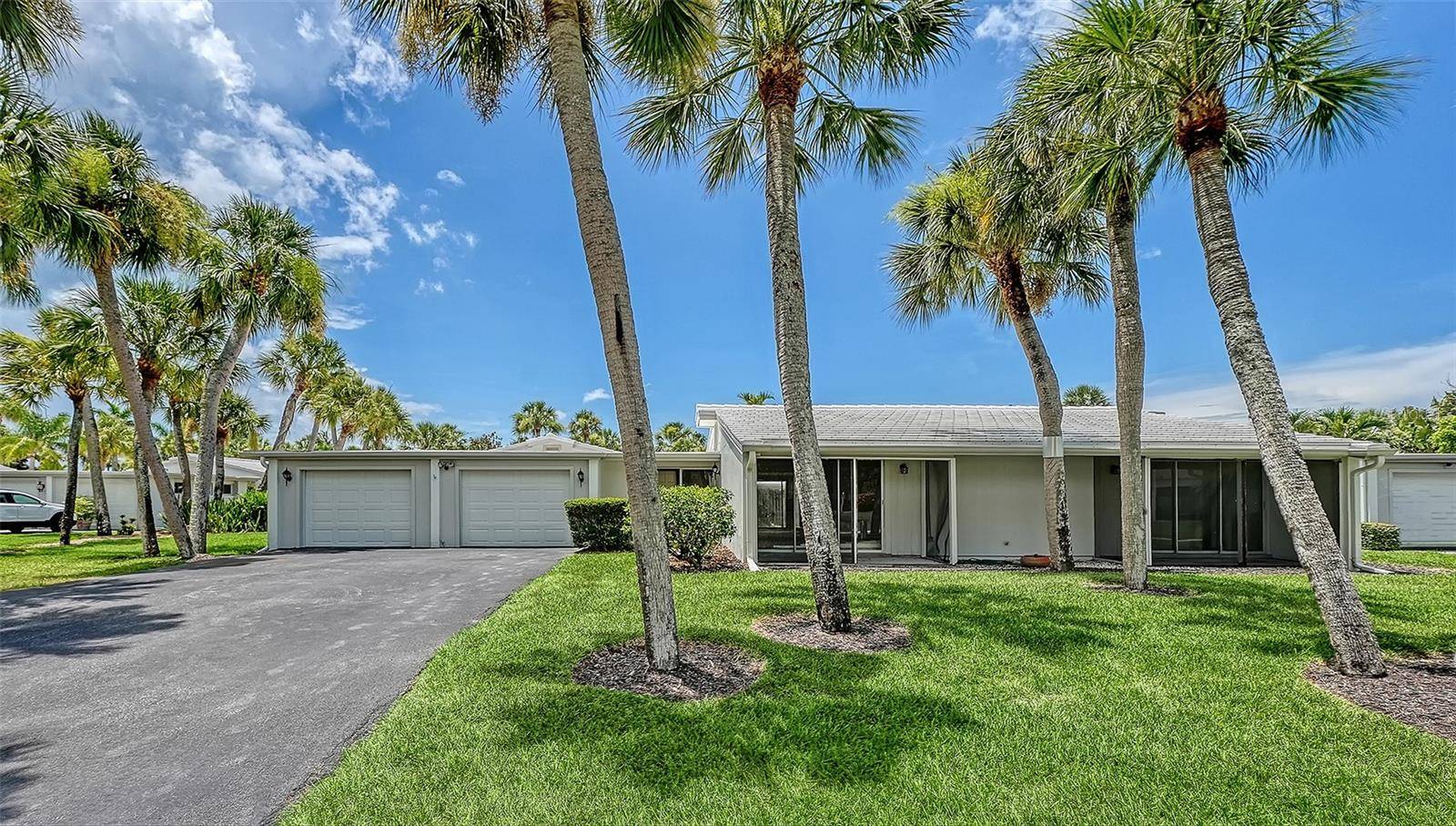 208 HOURGLASS WAY #V11, Sarasota, FL 34242