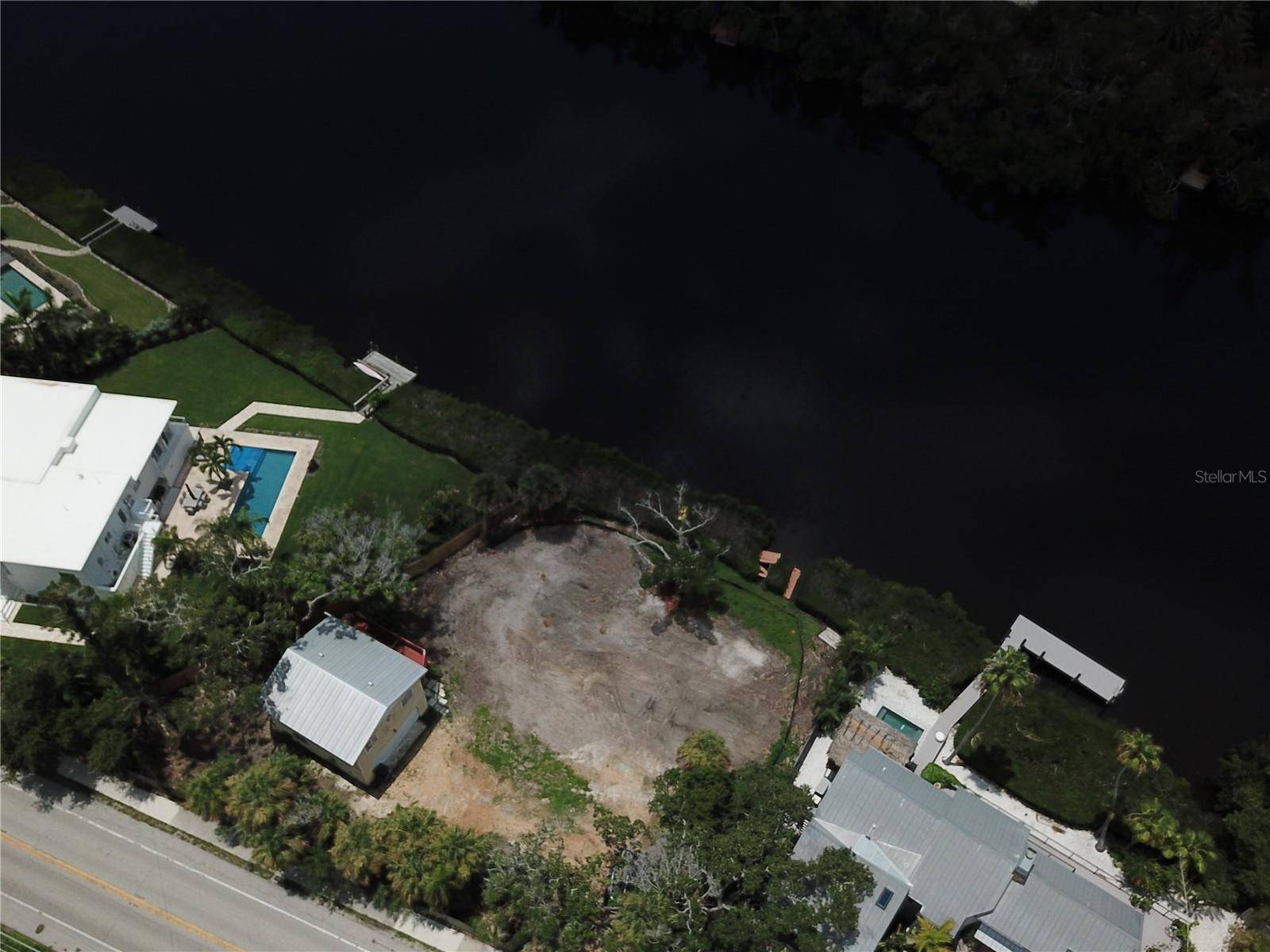 7820 MIDNIGHT PASS, Sarasota, FL 34242