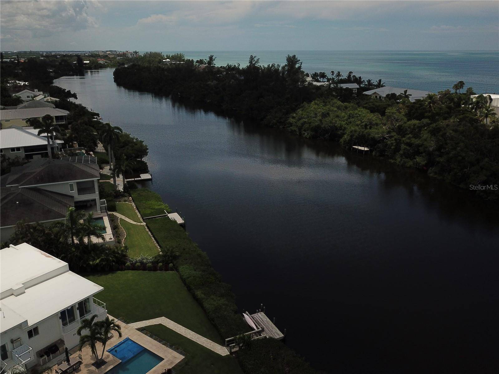 7820 MIDNIGHT PASS, Sarasota, FL 34242