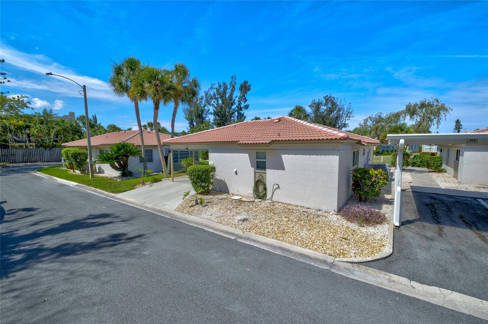 161 VISTA HERMOSA CIR #26A, Sarasota, FL 34242