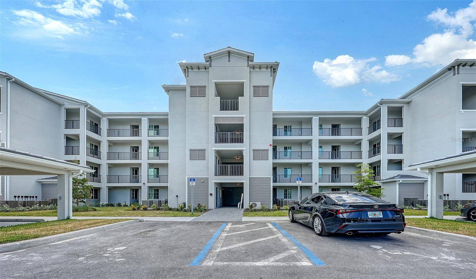 17600 OPAL SAND DR #301, Venice, FL 34293