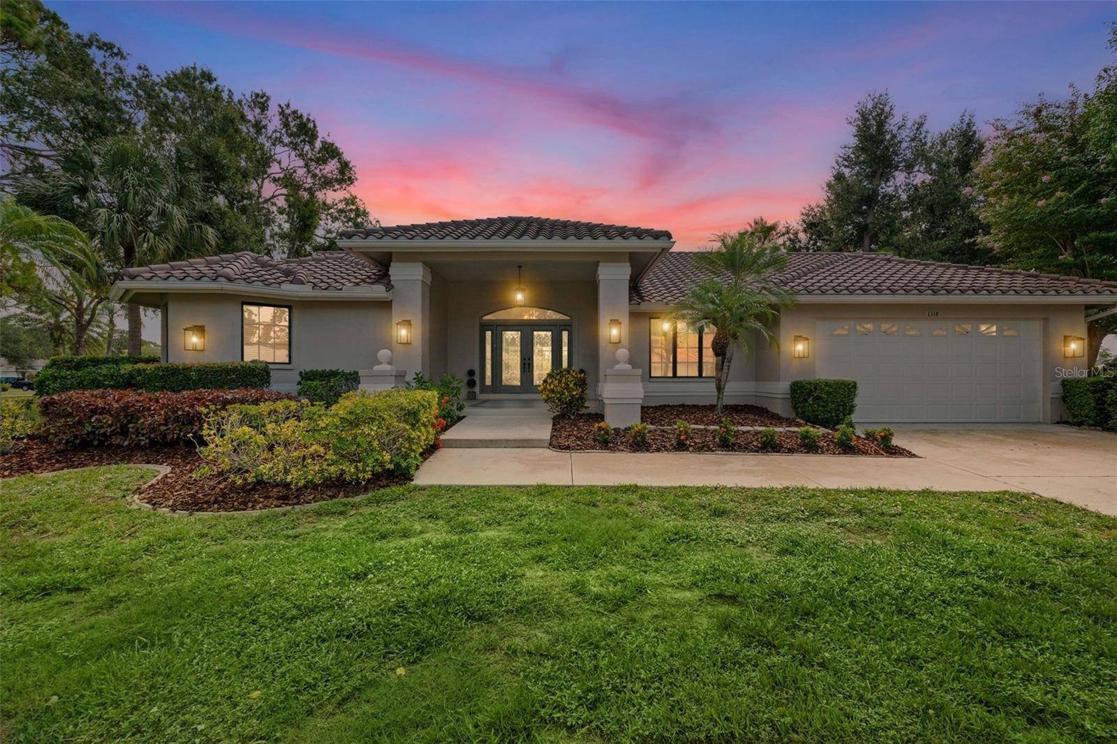 1318 VERMEER DR, Nokomis, FL 34275