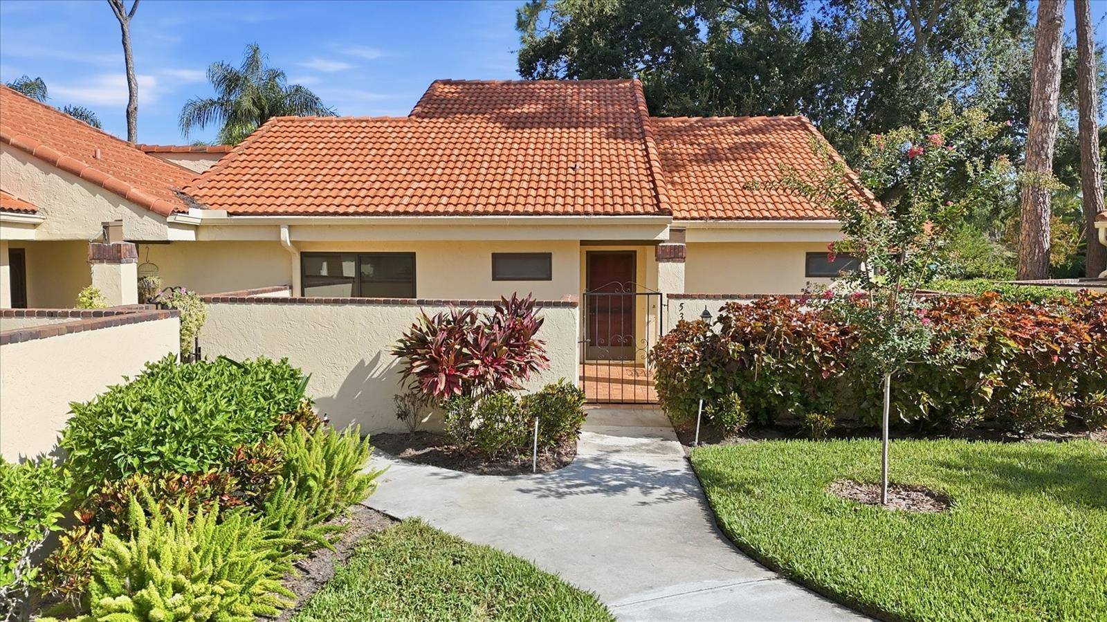 5387 HUNTINGWOOD CT #4, Sarasota, FL 34235