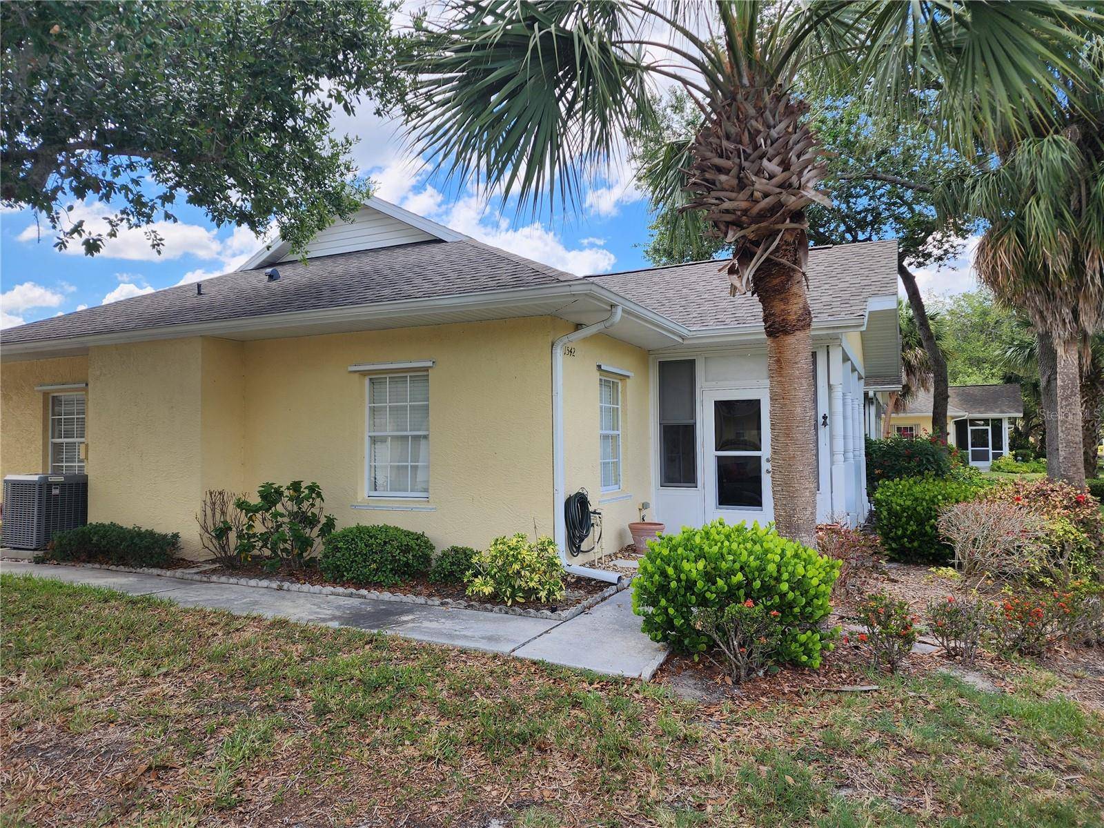 1542 RED OAK LN, Port Charlotte, FL 33948