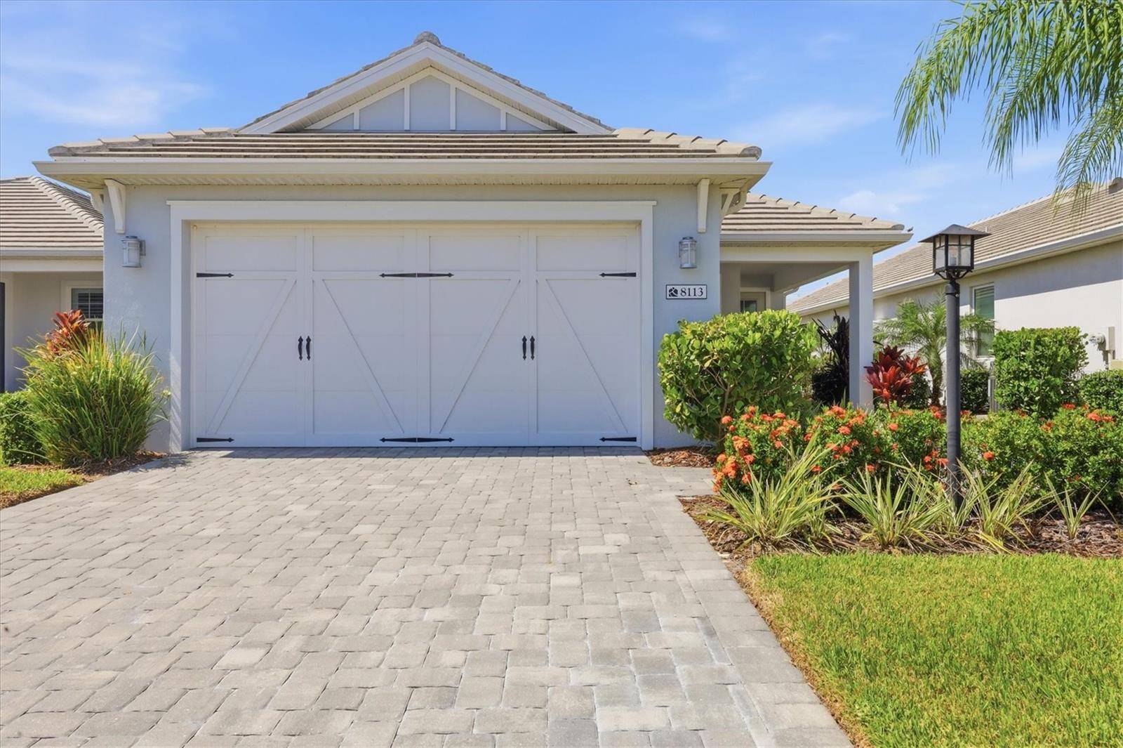 8113 STERNWAY RD, Sarasota, FL 34240