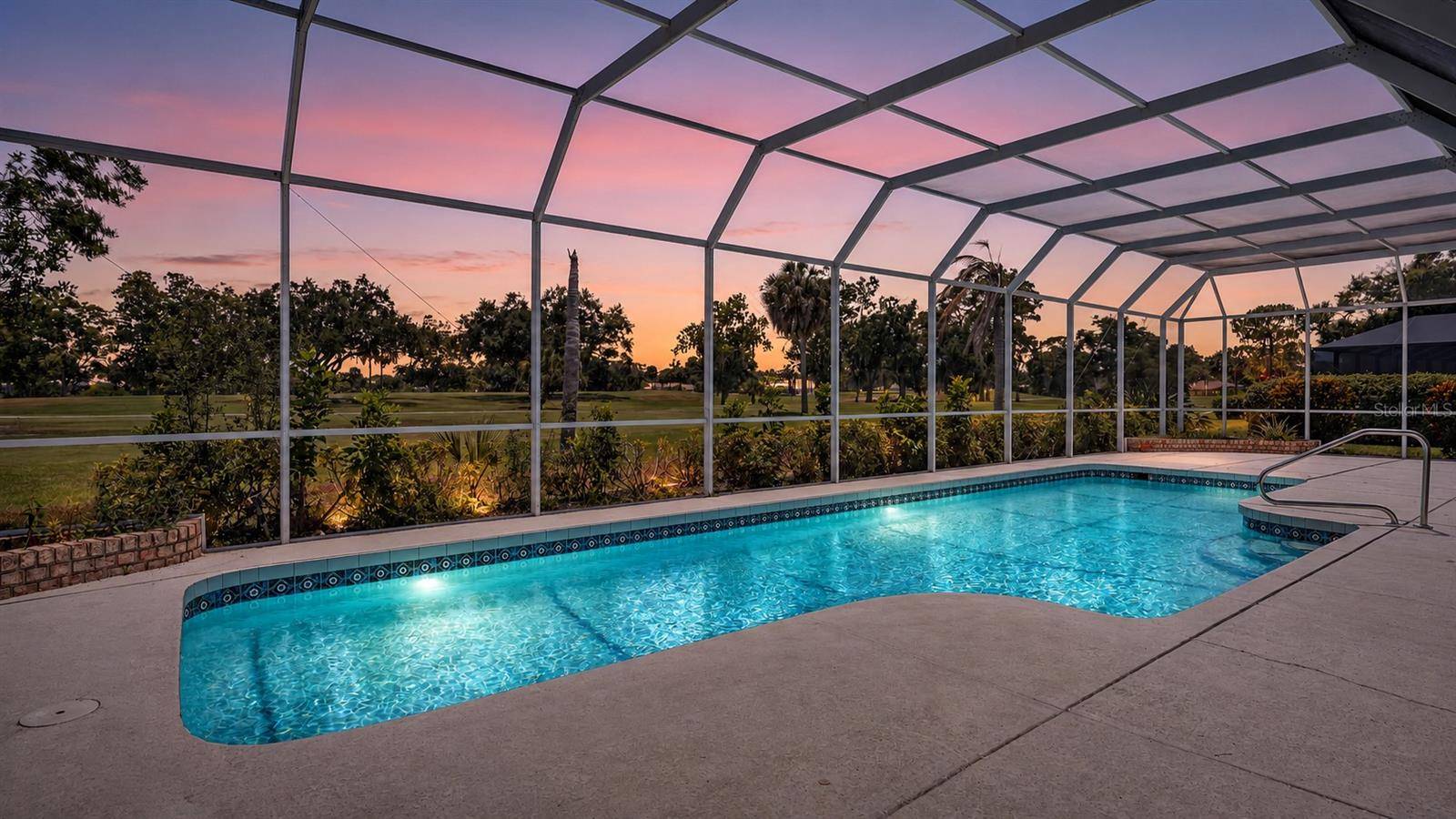 4360 BRANDYWINE DR, Sarasota, FL 34241