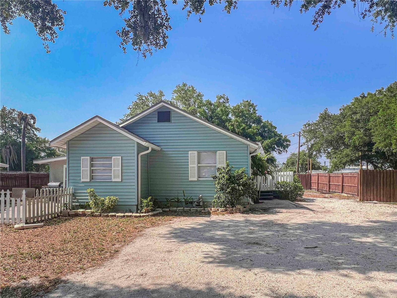 2137 ROSELAWN ST #A, Sarasota, FL 34231