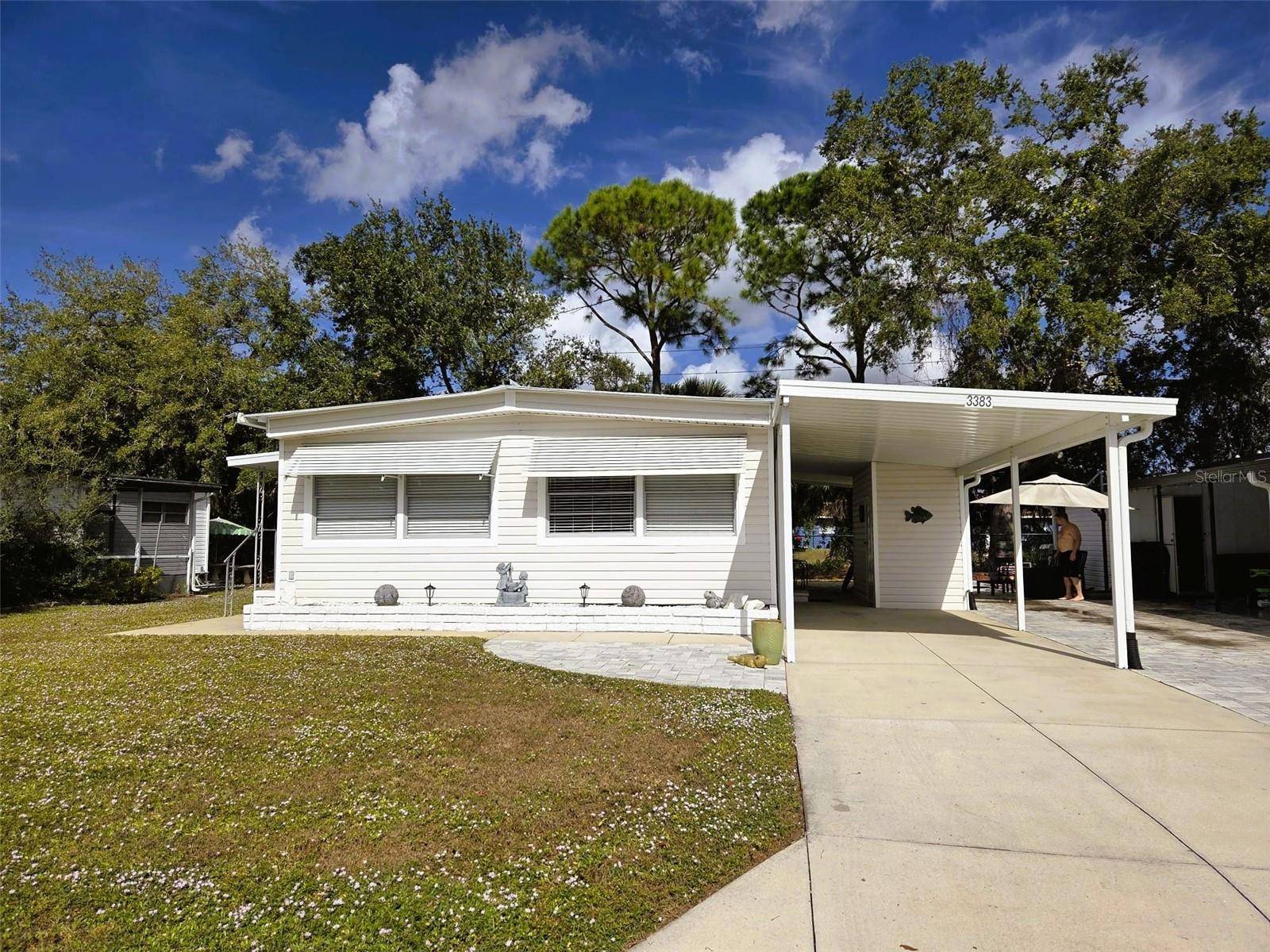 3383 OAKWOOD BLVD N, Sarasota, FL 34237