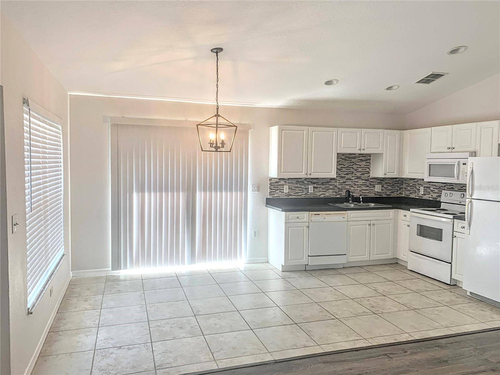 5440 KENSINGTON ST, Sarasota, FL 34232