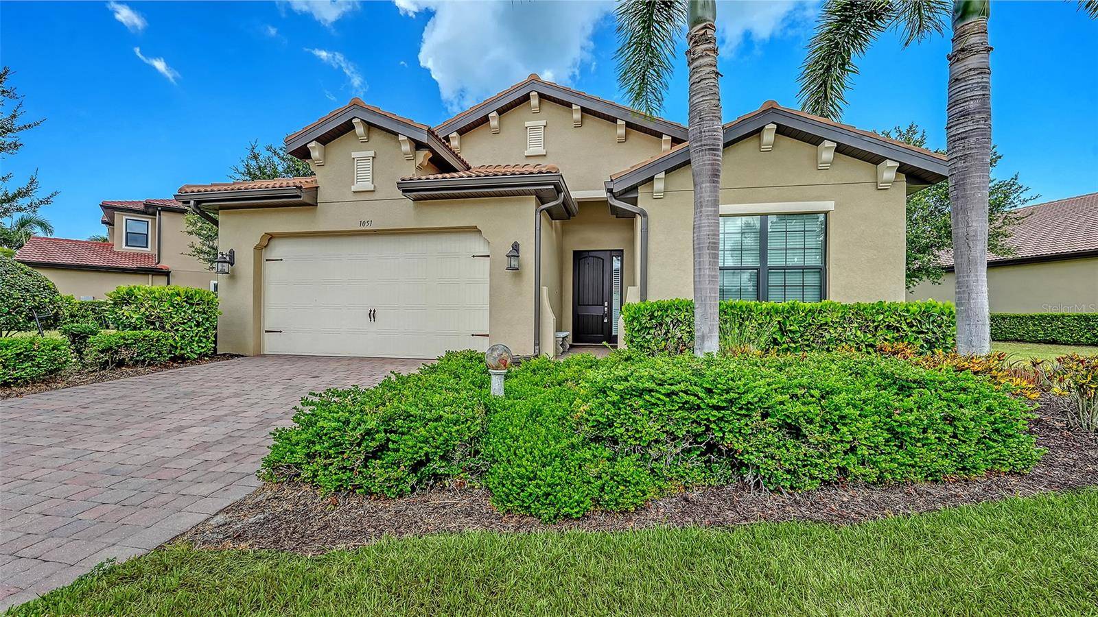 1051 BRADBERRY DR, Nokomis, FL 34275
