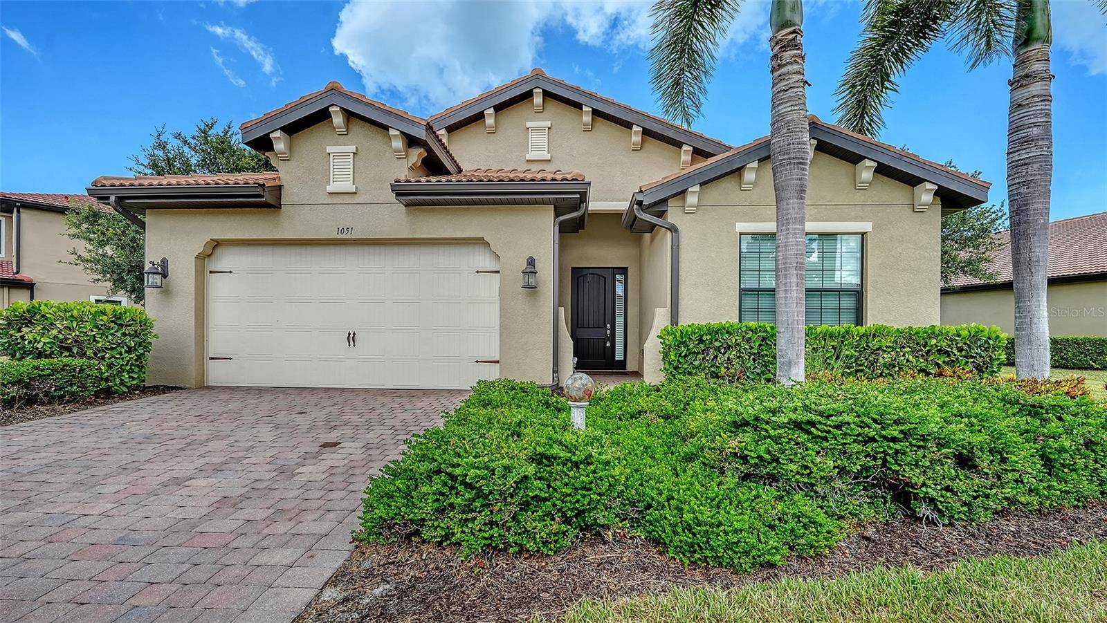 1051 BRADBERRY DR, Nokomis, FL 34275