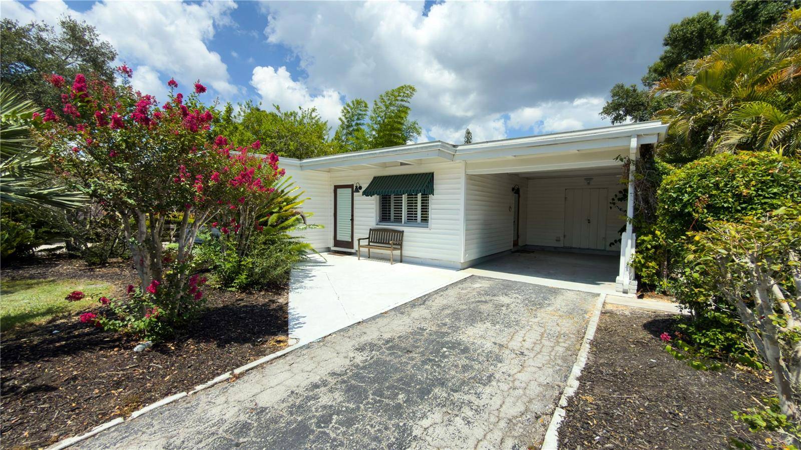 2475 W PAULSTAN CT, Sarasota, FL 34237