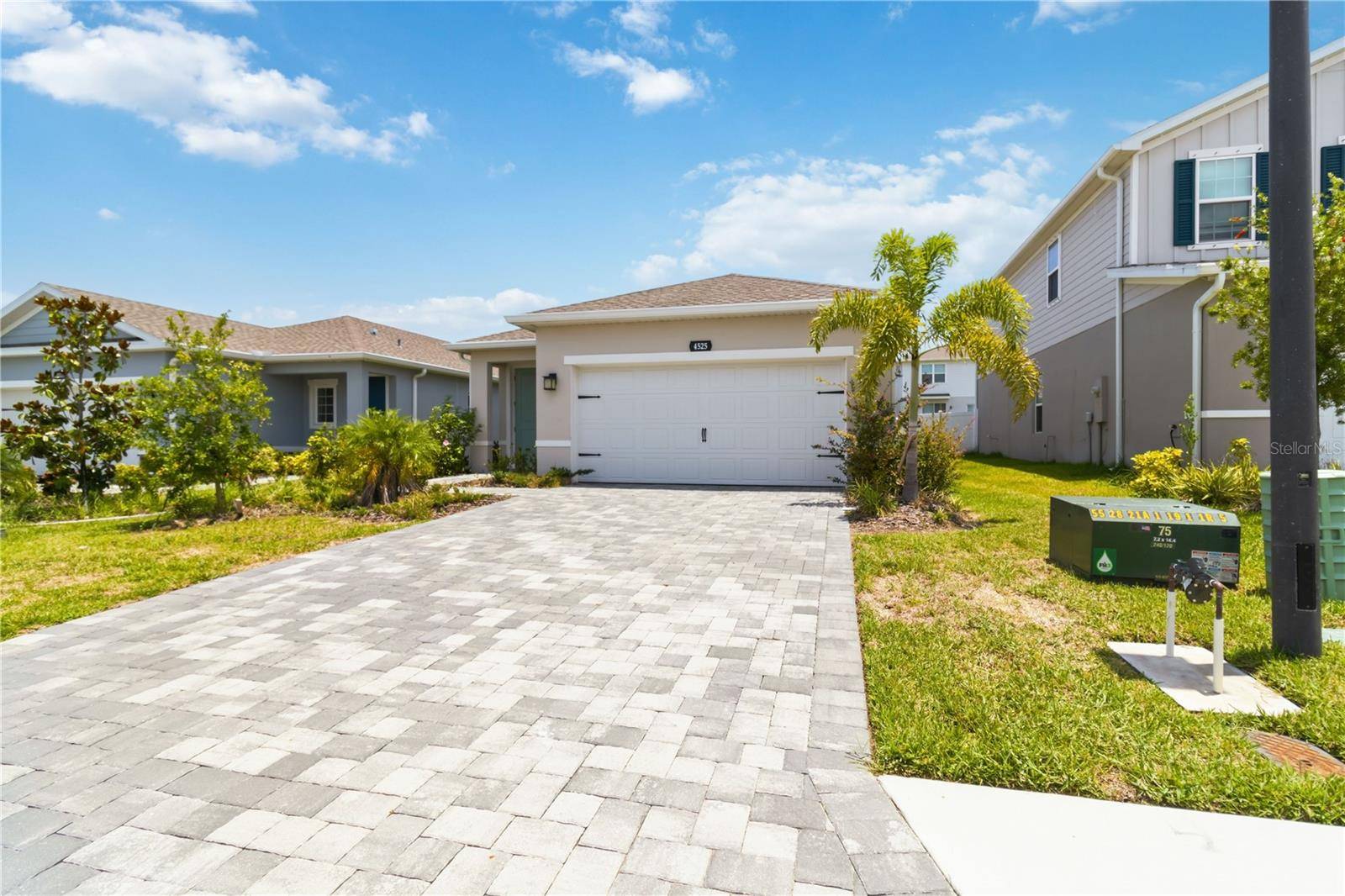 4525 PIPPIN LN, Lakewood Ranch, FL 34211