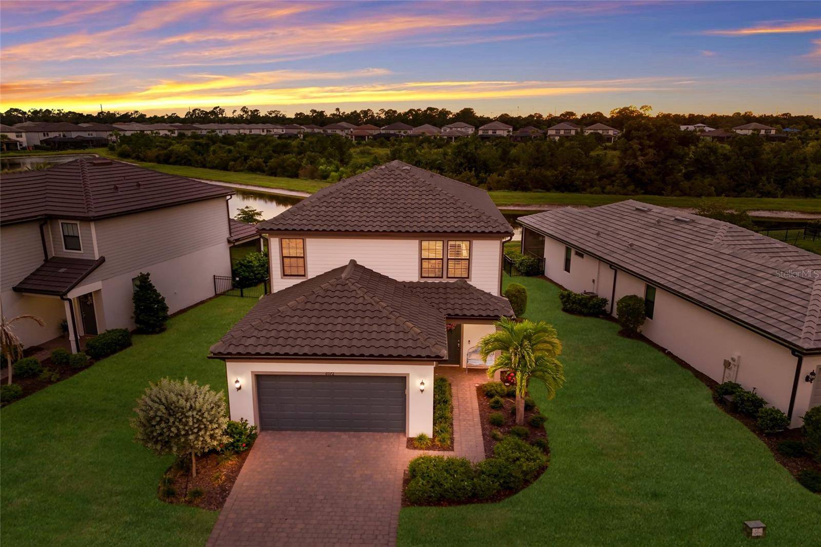 6072 BAYWOOD CT, Lakewood Ranch, FL 34211