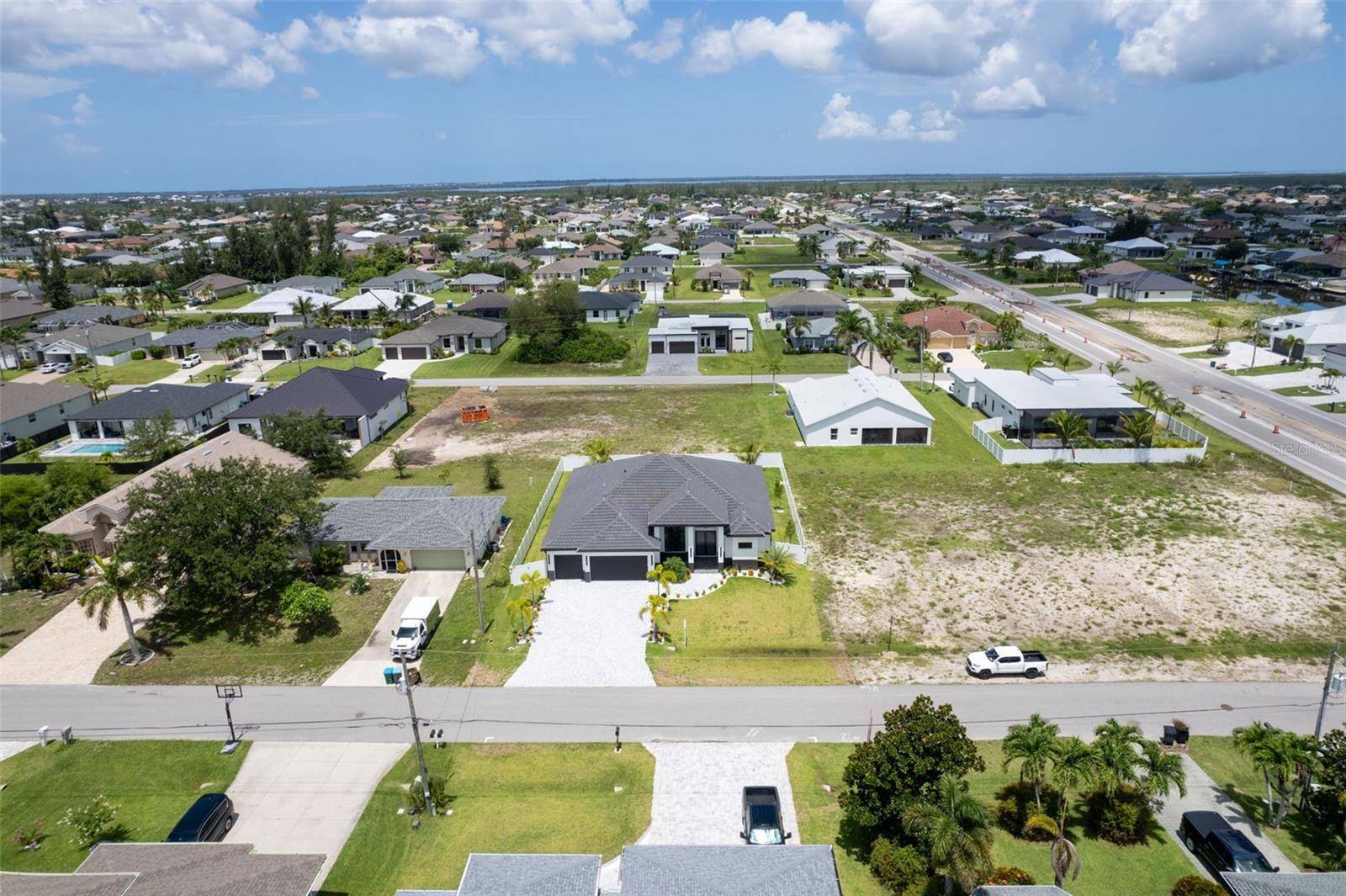 10 SW 33RD AVE, Cape Coral, FL 33991