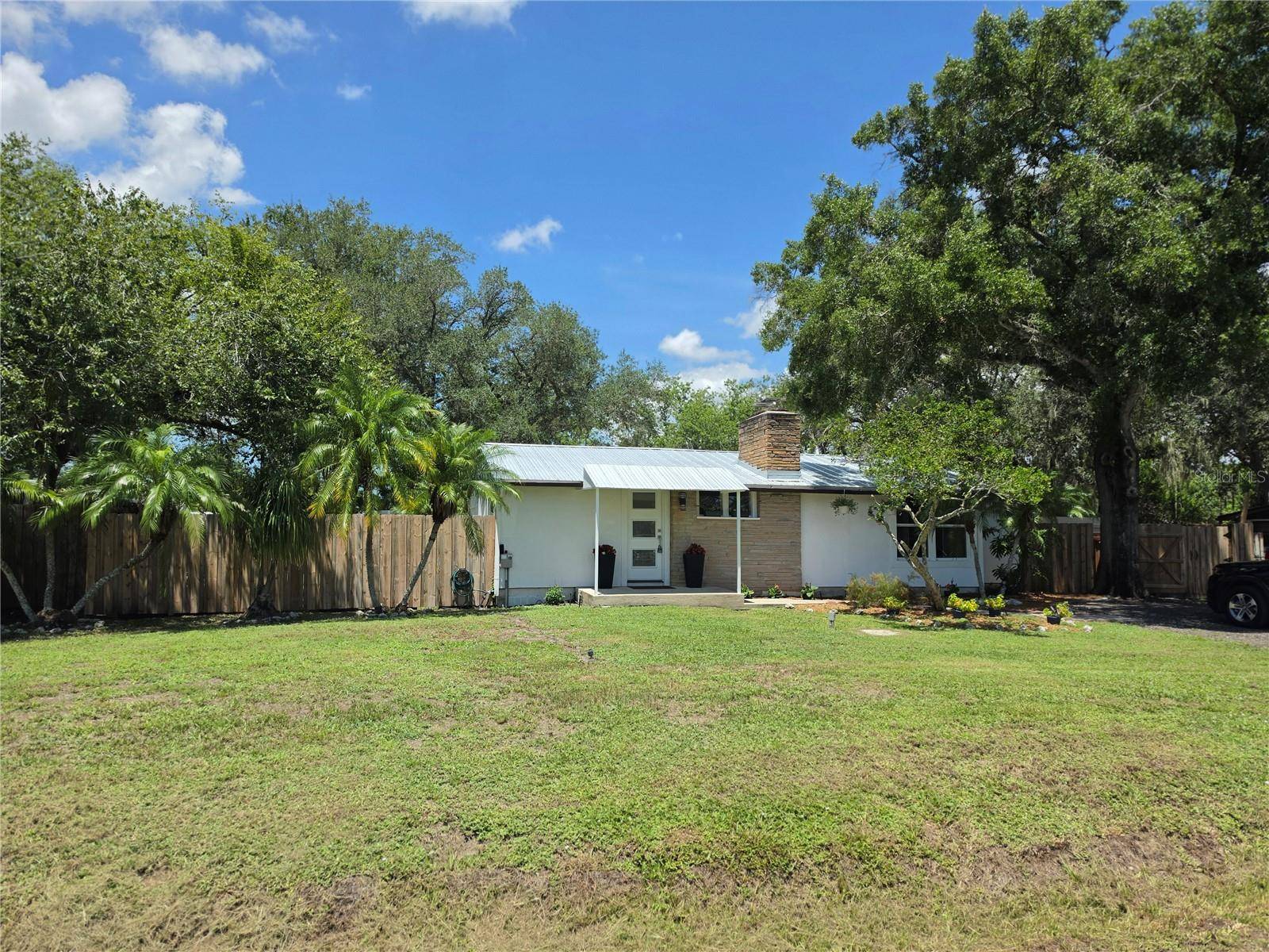 1205 WILLIS AVE, Sarasota, FL 34232