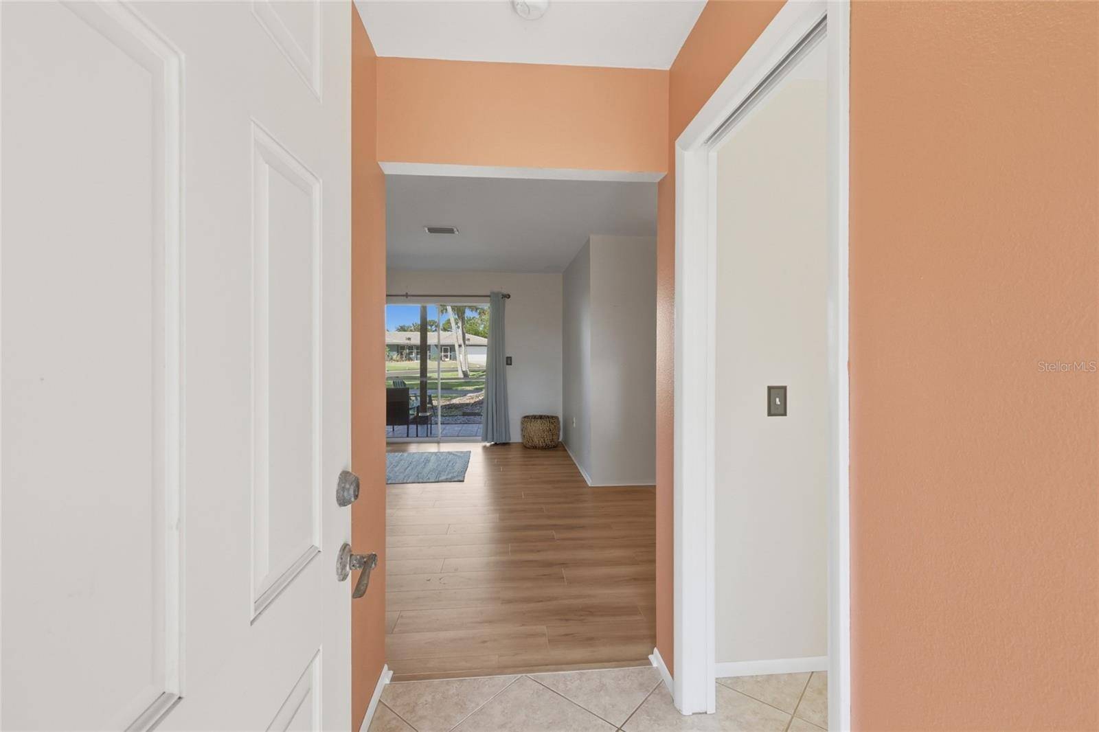404 OXFORD DR #404, Nokomis, FL 34275